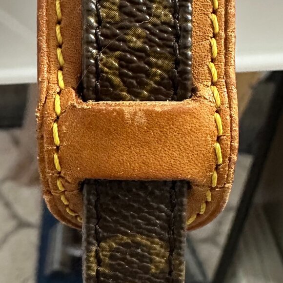 Louis Vuitton Danube Monogram Crossbody Handbag SL1919 Authentic COA Included - Picture 4 of 16